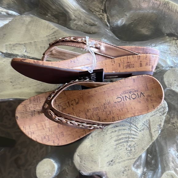 Sandals - Picture 5 of 6